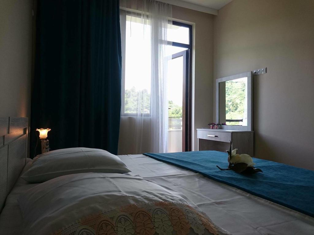 Holiday House Green Cape Batumi Ξενοδοχείο Mtsvane Konts'khi Εξωτερικό φωτογραφία